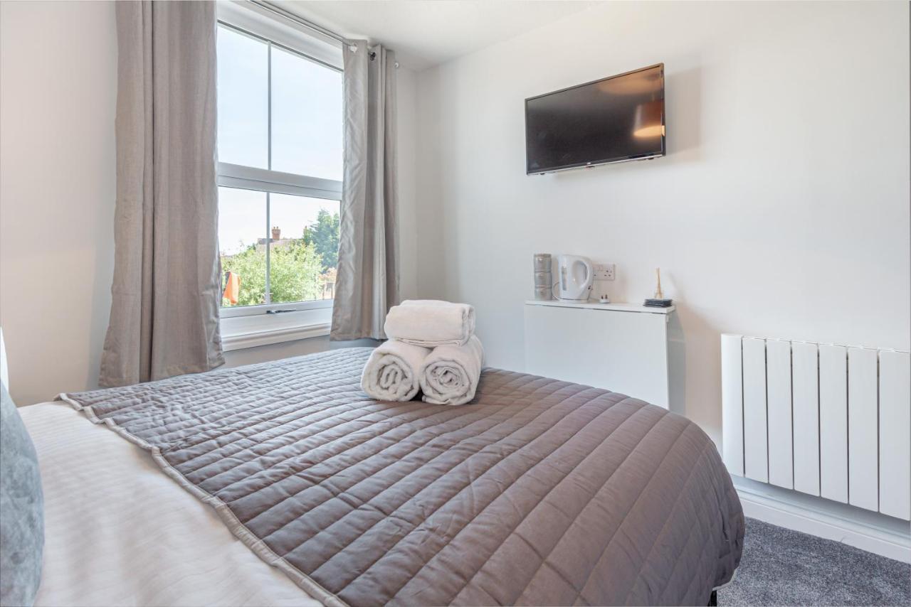 Host & Stay - The Bull Inn, 3 Double Rooms Fernhill Heath Εξωτερικό φωτογραφία